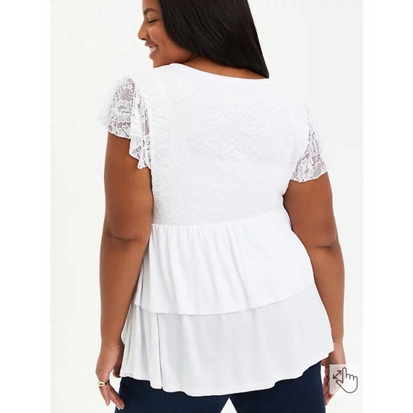 Torrid White Lace Tiered Women's Top NWT SZ 2 (18/20) - Picture 4 of 14